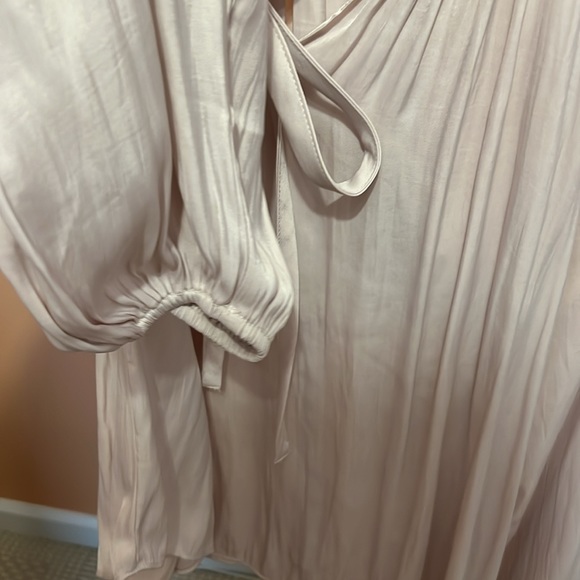 By Together polyester cream blouse size small - Picture 4 of 5